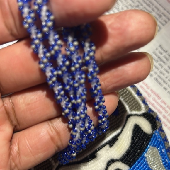 This is authentic Indigenous art medallion created by Indigenous in Walla Walla - Picture 5 of 7